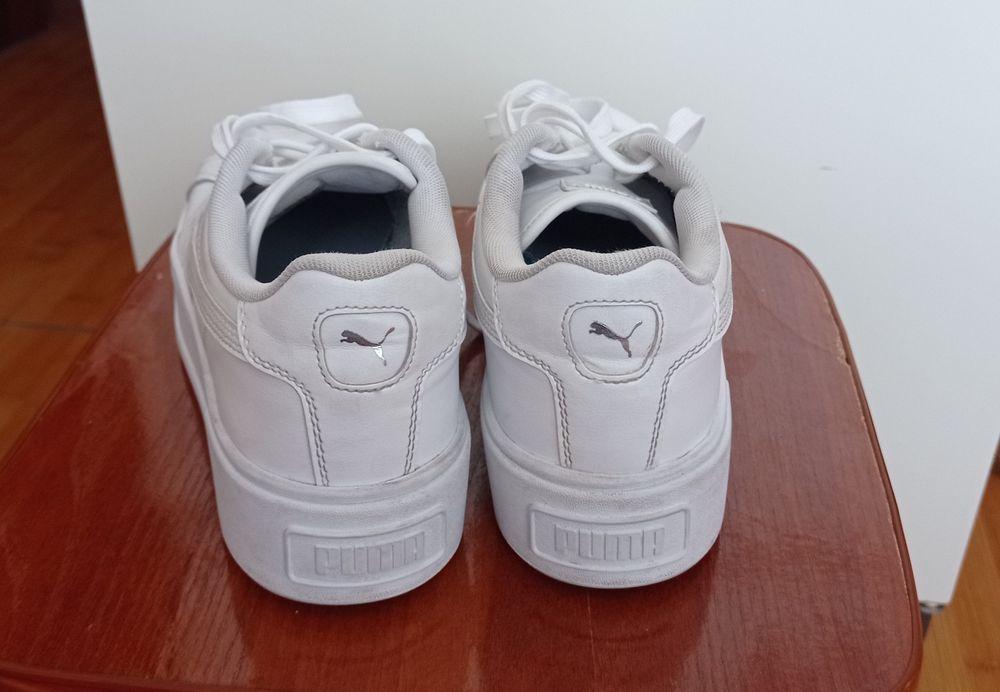 Жіночі кросівки Puma оригінальні, розмір 40,5