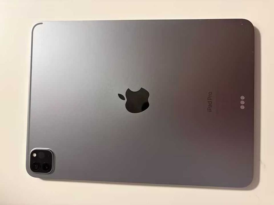 Apple iPad Pro 11 (4. generacja) 128 GB 11 cali – stan bardzo dobry