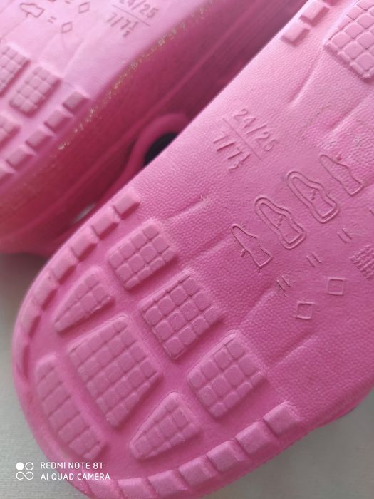 Buty klapki ogrodowe na basen