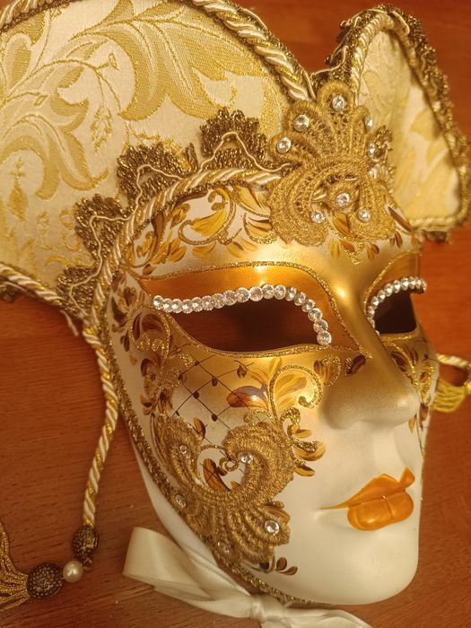 sylwestrowa MASKA WENECKA złota oryginalna z Włoch
