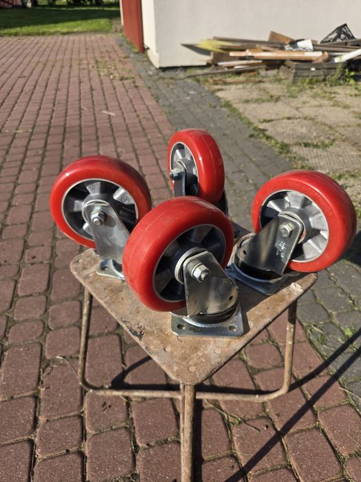 Koło aluminiowo-poliuretanowe fi 160 w obudowie skrętnej