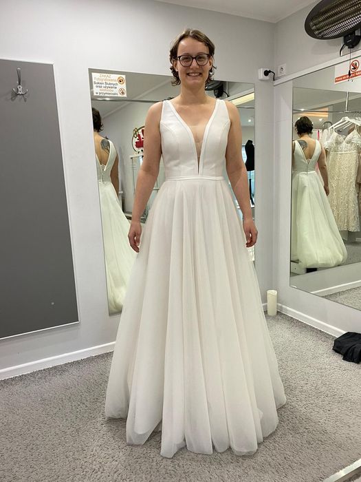 Suknia ślubna klasyczna