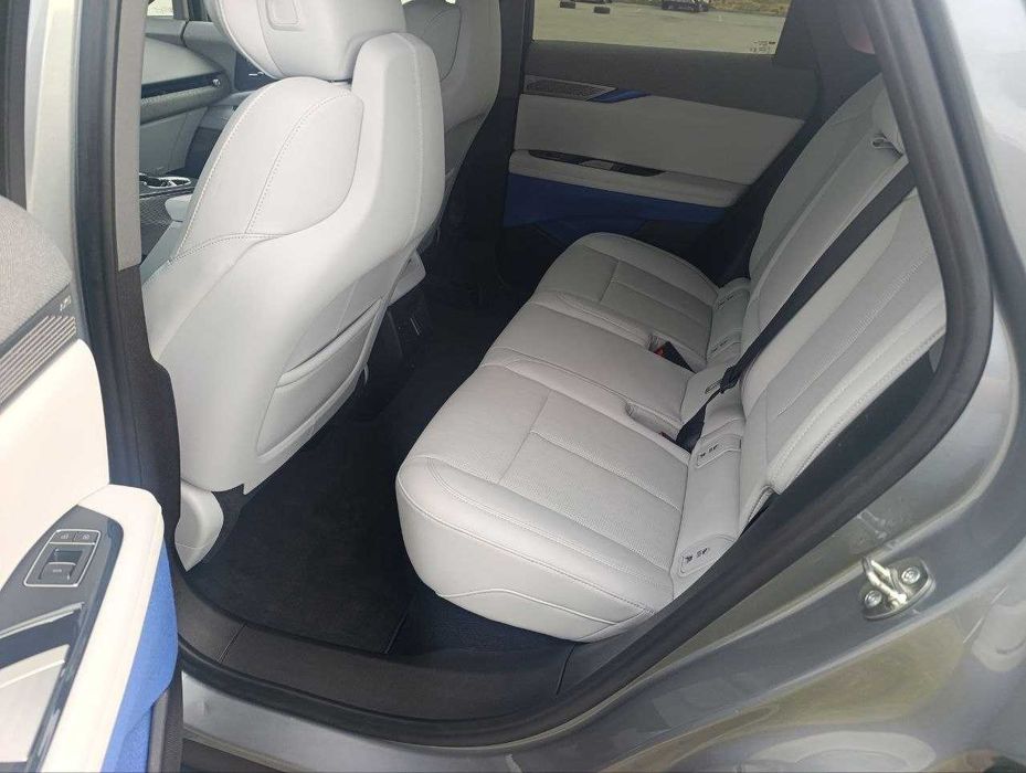 Cadillac Optiq 2025 VIN 3GYK3DMR2SS263371 фото оголошення 13 з 23