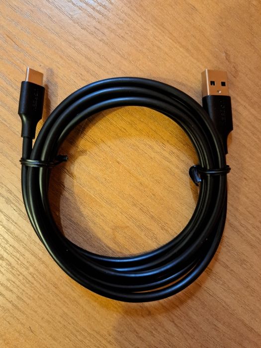 Кабель USB Tape-C                                    Длинна 1.5 метра.