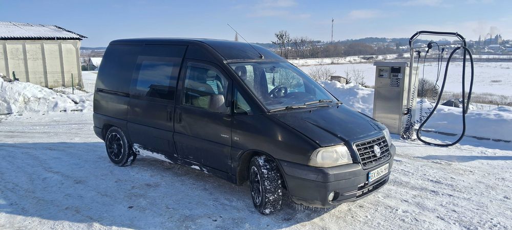 Fiat Scudo 2006 рік 2.0 газ бензин пасажир