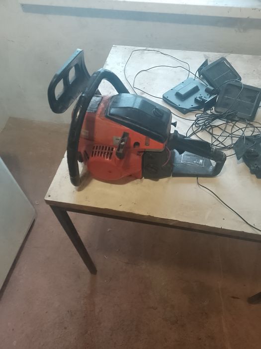 Бензопила під запчастини або під ремонт