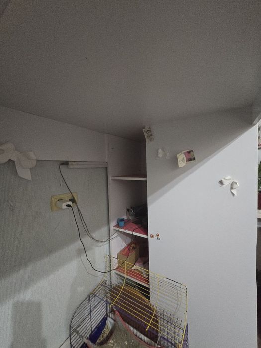 Дитяче ліжко-горище з робочою зоною, кутовою шафою і сходами-комодом