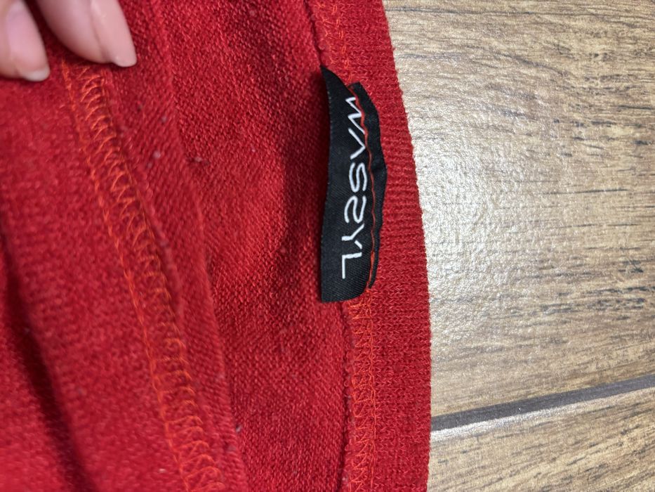 Czerwona bluzka basic