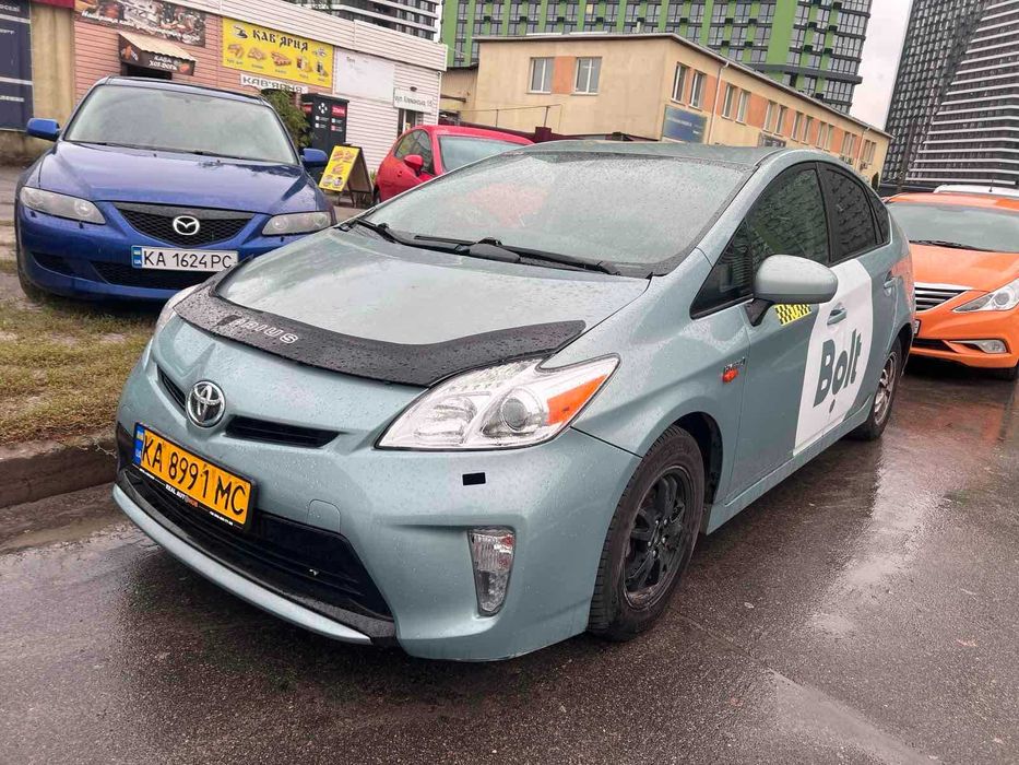 Робота на ліцензованому авто Toyota Prius . ЗП виплати щодня!