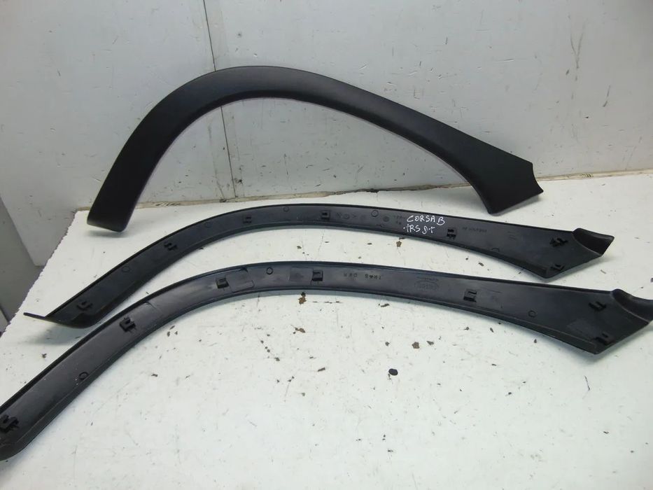 Opel Corsa B abas guarda lamas " usado em bom estado
