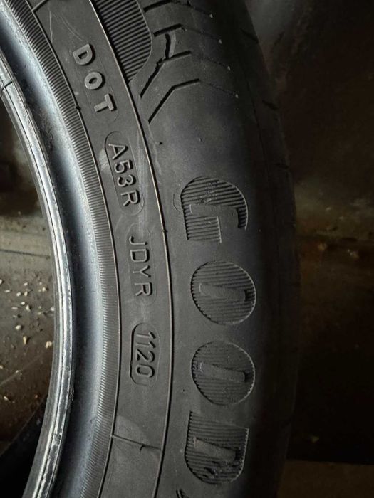 Шини Goodyear 215/55 R17