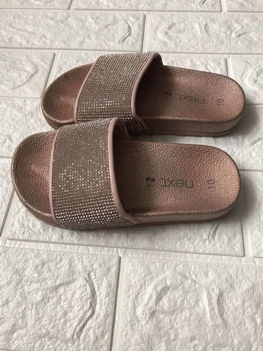 Шльопанці next 10р