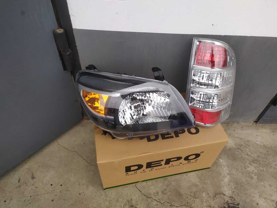 Фара ,фари ,ліхтарі фонарь FORD RANGER 09-12 роки ФОРД РEНДЖЕР