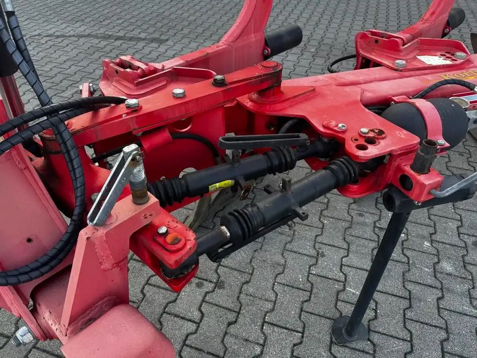 Gregoire Besson Gregoire-Besson Ry 4 3/160/100  Pług