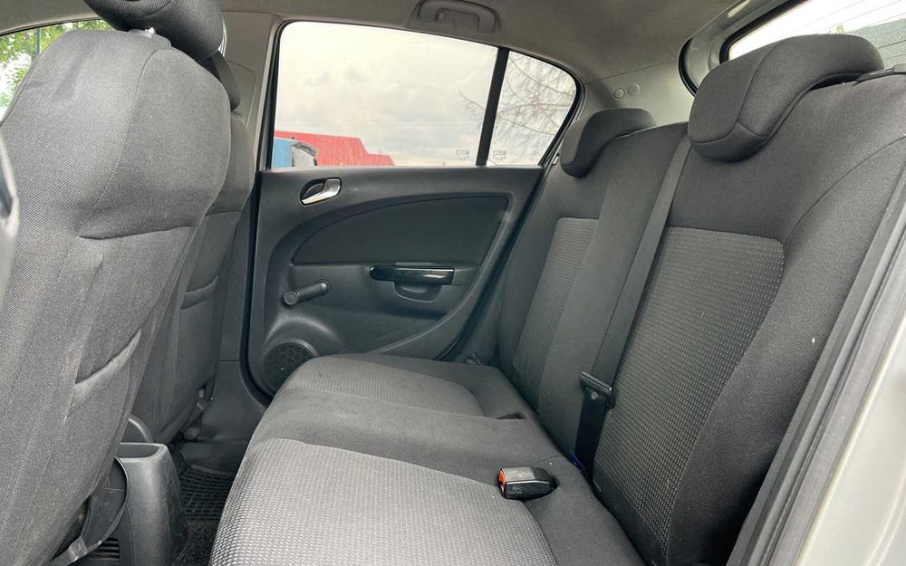 Opel Corsa 2009 року