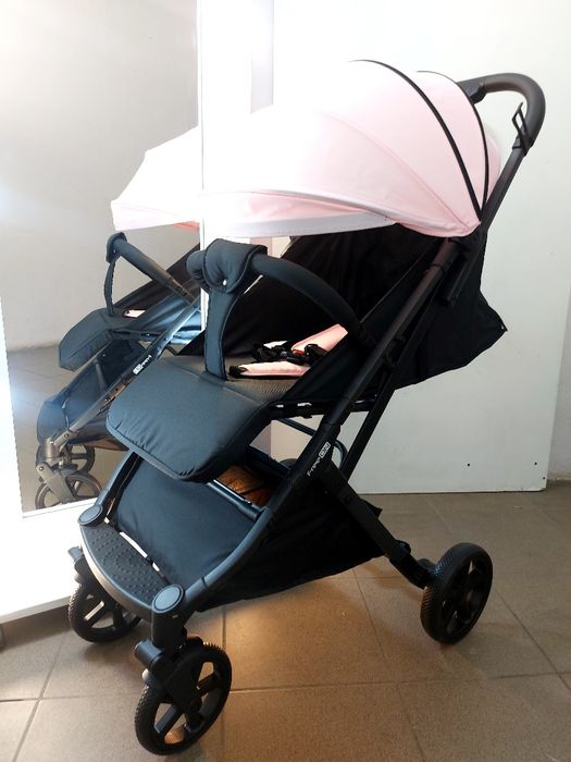 Коляска прогулянкова FreeON TEO всього  7кг ШОУРУМ