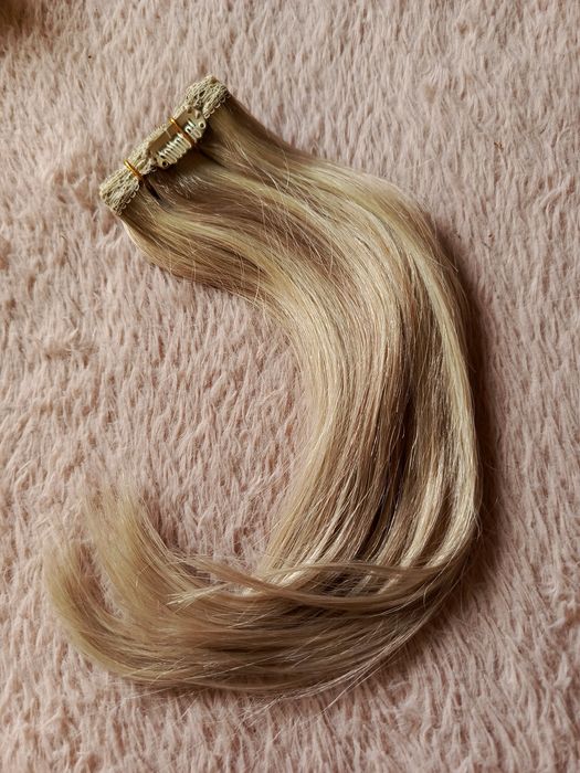 Włosy naturalne blond