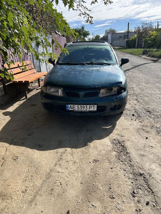 Mitsubishi Carisma