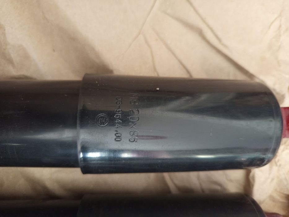 Продам нові амартизатори ява старушка чезета