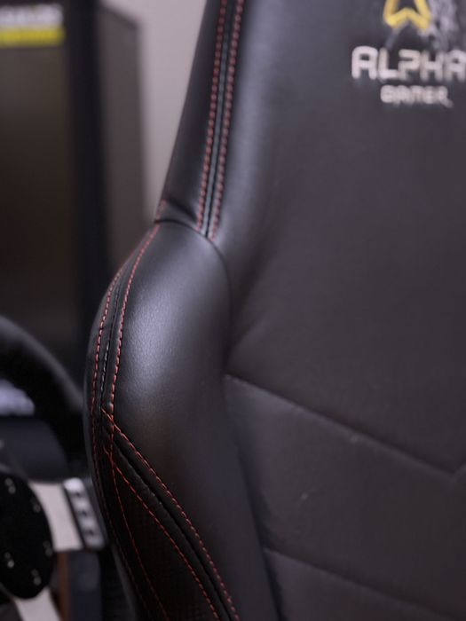 Vendo cadeira gamer Alpha Gamer Zeta usada