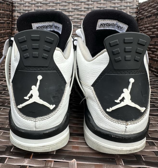 Air Jordan 4 Retro "Military Black" – EUR 43 / 27.5 cm (Box)
