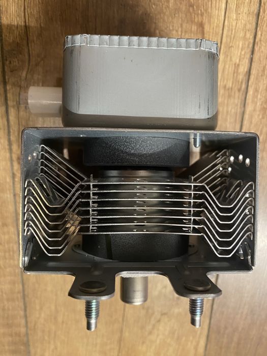 Magnetron 2M248J do TurboChef piec konwekcyjno-mikrofalowy