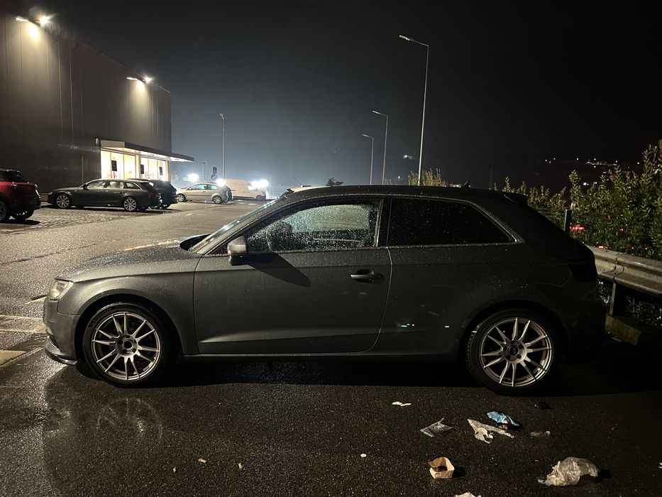 Audi A3 1.6 TDi - Valor Negociavel