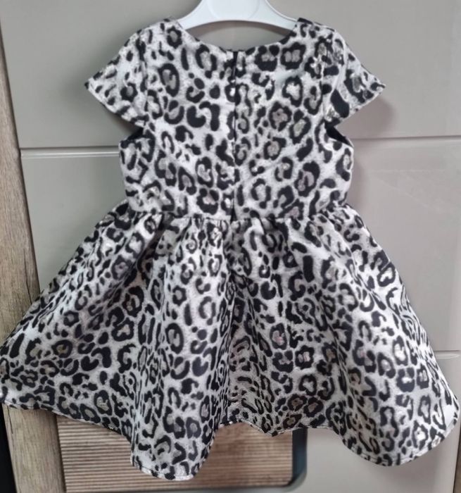 Гарна сукня для дівчинки Primark