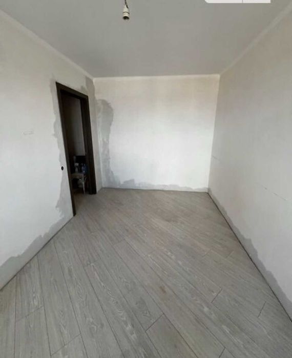 (3) Продам 2-кімнатну квартиру на Замості 1736