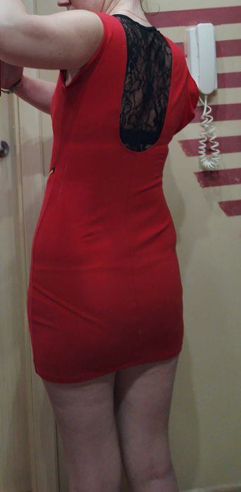 Czerwona sukienka