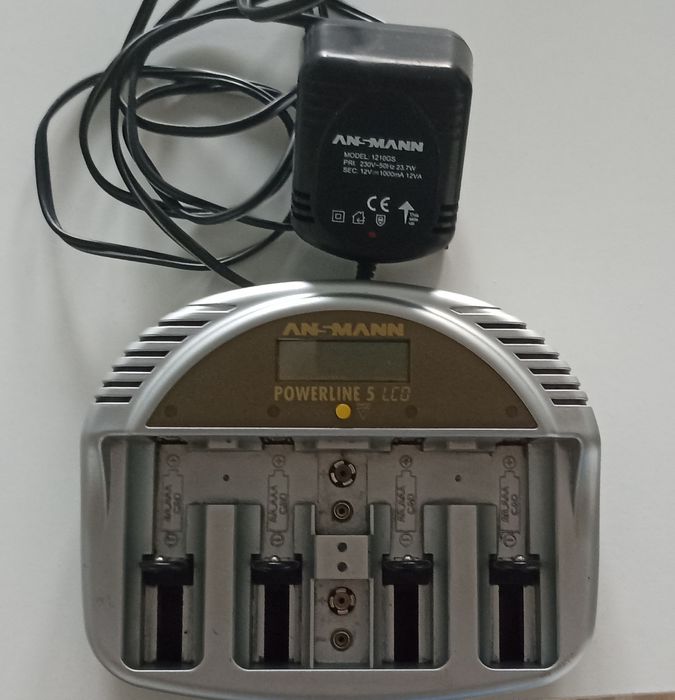 Ładowarka ANSMANN Powerline 5 LCD do akumulatorów AAA/AA