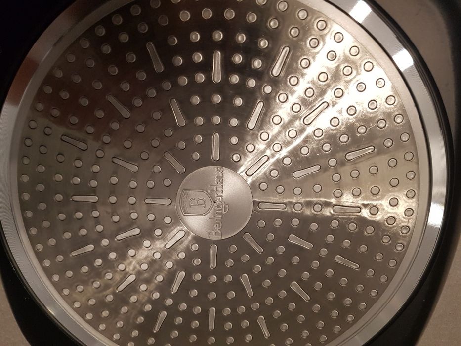 Nowa Berlinger Haus Patelnia Grillowa