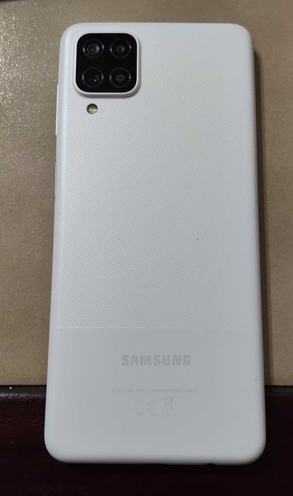 Samsung Galaxy A12 branco como novo
