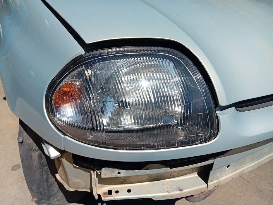 Ótica / farol direita RENAULT Clio II (BB0/1/2_, CB0/1/2_)