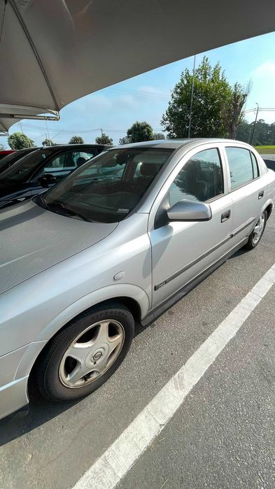 Carro Astra em ótimo estado