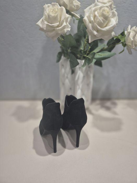 Damskie buciki roz. 36