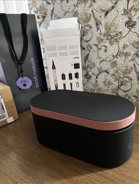 Продам Dyson Airwrap i.d. HS08 Straight+Wavy