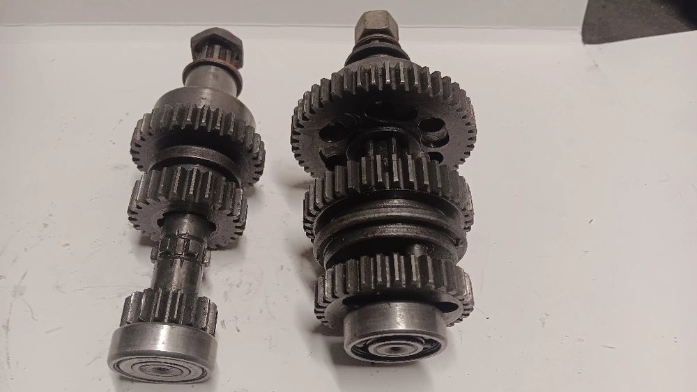 Czesci  silnika Chart 210.