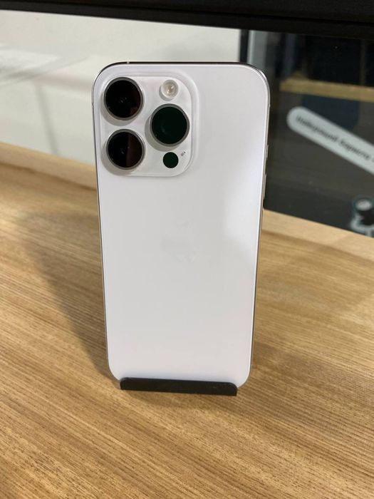 Apple Iphone 16 pro