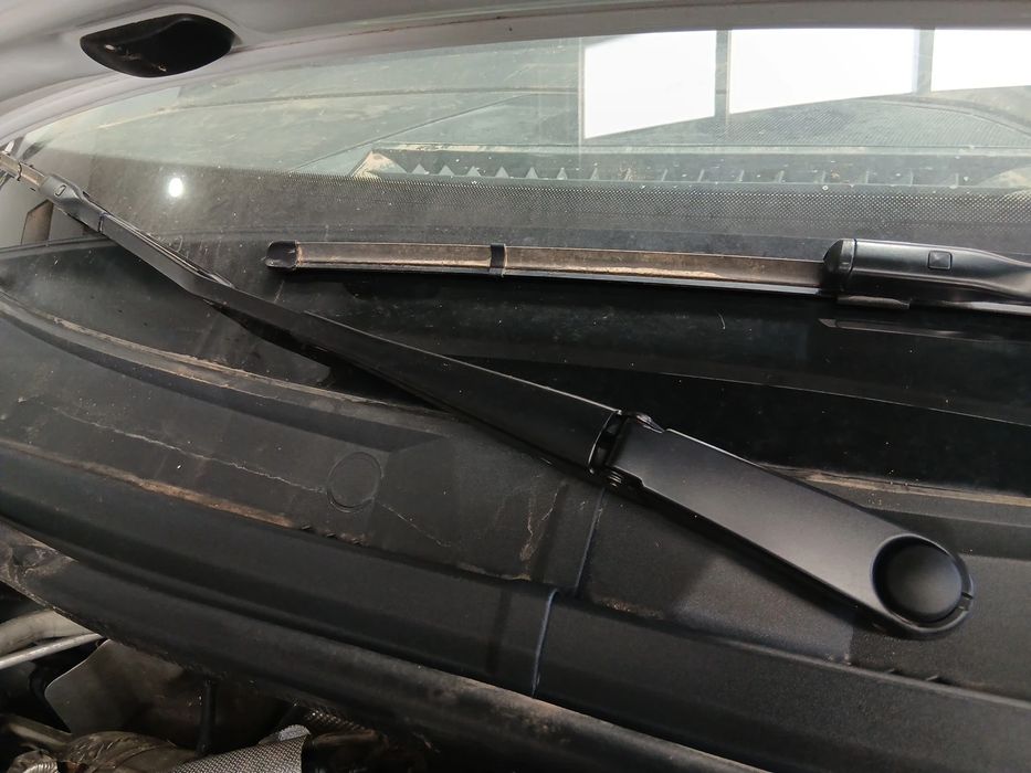 Haste / braço de escova limpa vidros frente direita AUDI A1 Sportback
