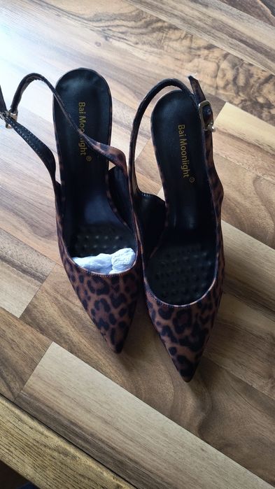 Panterkowe Buty z odkrytą pięta