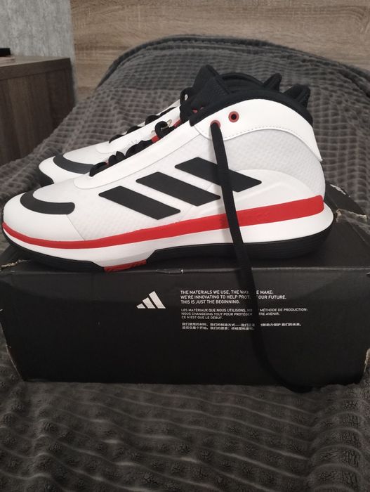 Кросівки Adidas Bounce Legends. Розмір 42(оригінал)