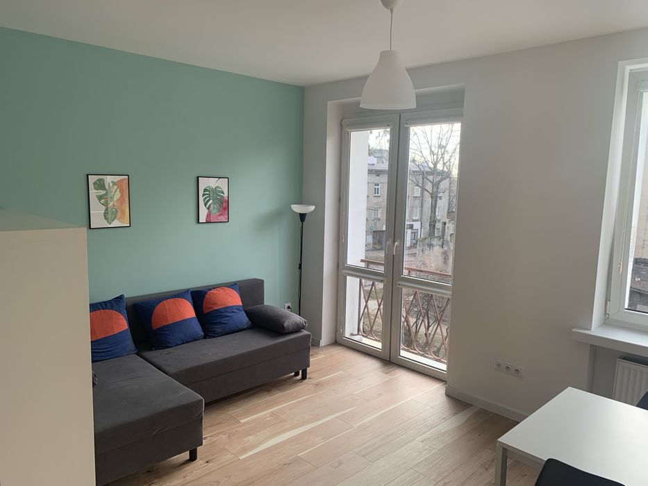 Kawalerka, 33 m², oddzielna kuchnia. - Widok 2