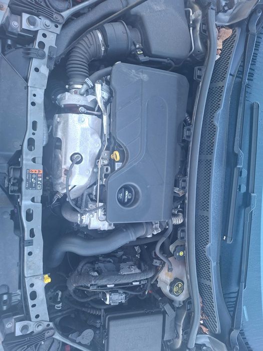 Vendo Motor Opel Astra K . 1600/110cv