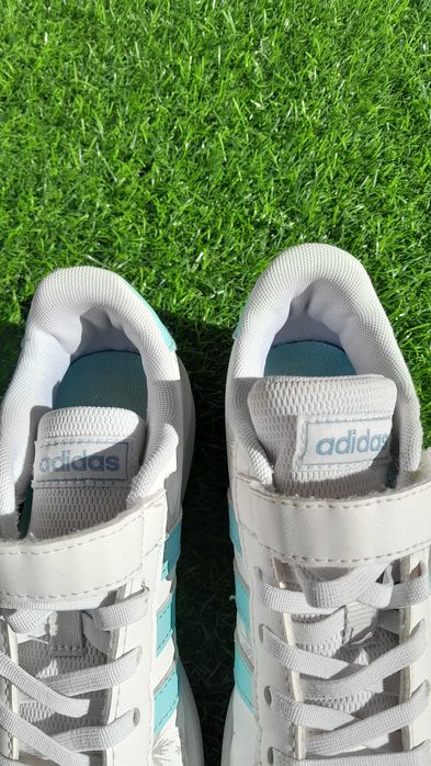 Sapatilhas Adidas Olaf (frozen) 35