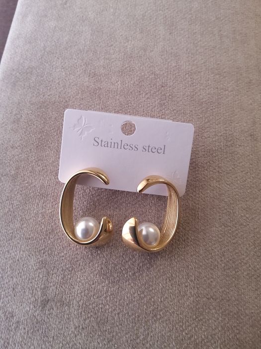 alianças de casamento  e  compromisso,  elegância perfeita