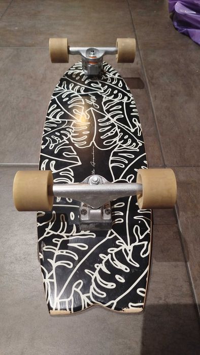 Dwie deskorolki YOU i LY