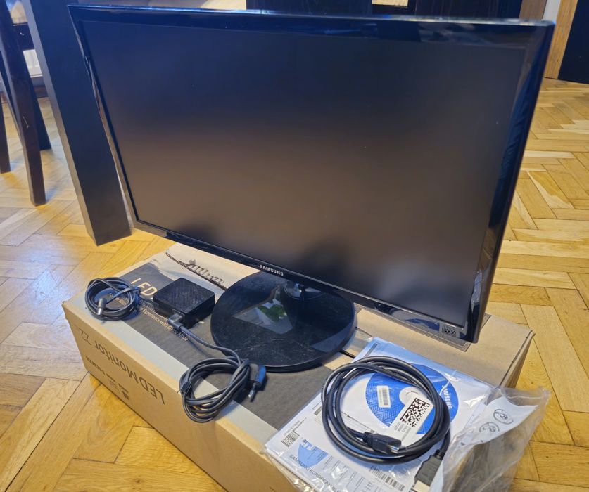 Samsung S22SF350 22cale