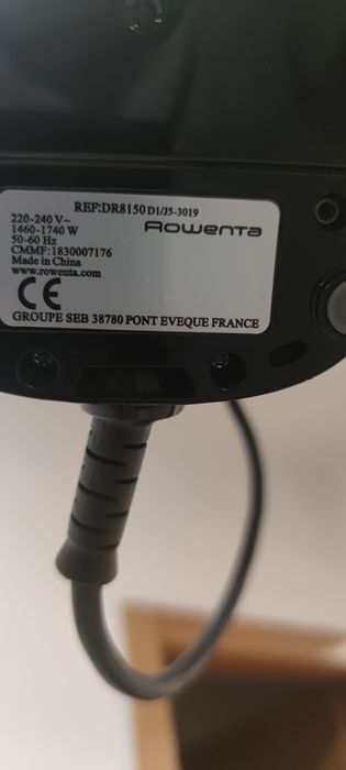 Ferro engomar vertical Rowenta