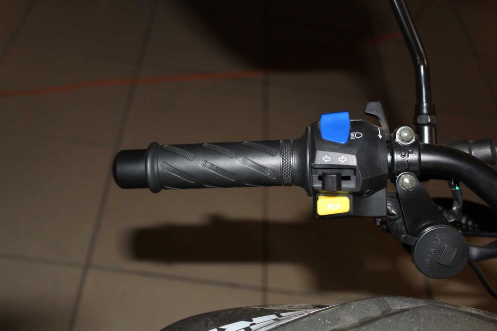 Мотоцикл SPARK SP200R-33